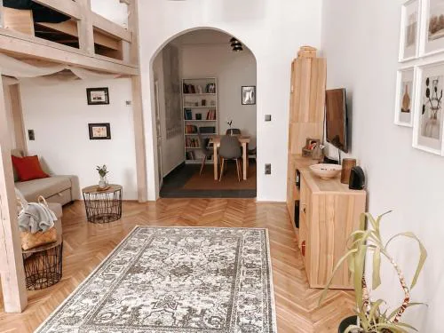 Owl Apartment
