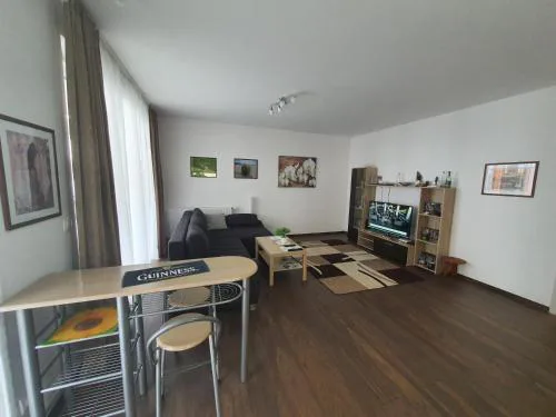 Park West Apartment - Free Parking