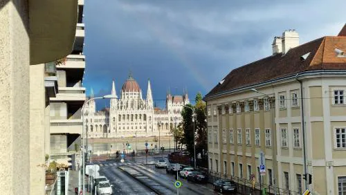 Parliament View Apartment