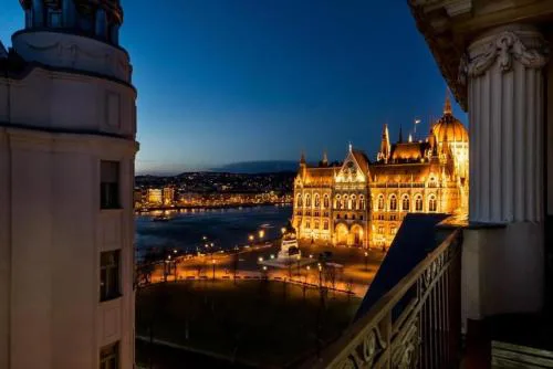 Parliament view luxury flats with terrace free parking upon reservation