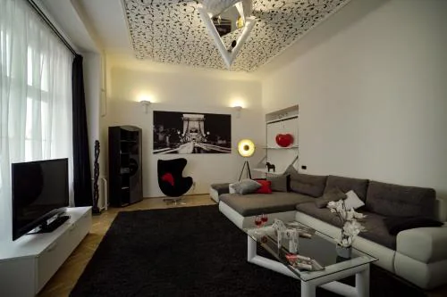Phoenix Apartment