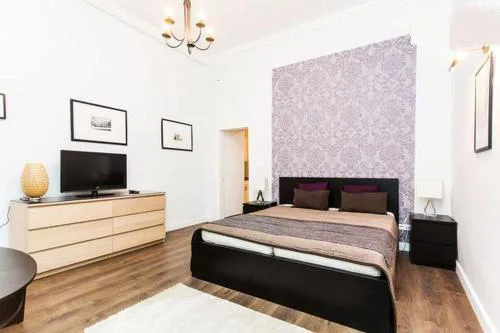 Private Apartment Centertown