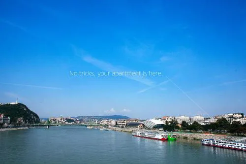 Riverside Panorama Apartment