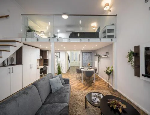 Riverside Suite