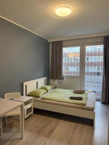 Roland apartment WestND