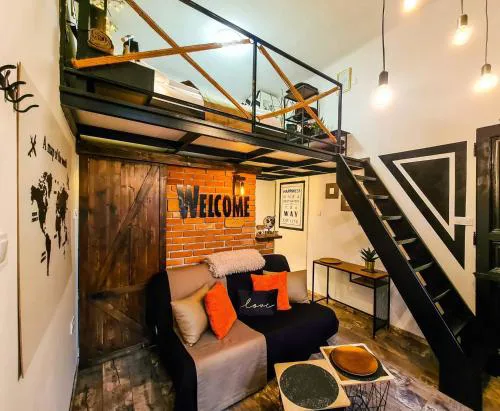 Rustic flat with perfect location