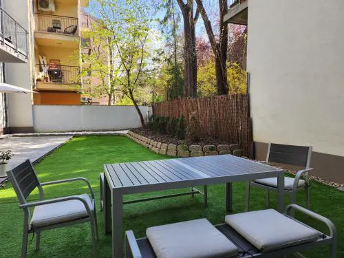 S18 "Garden in the City" Apartment