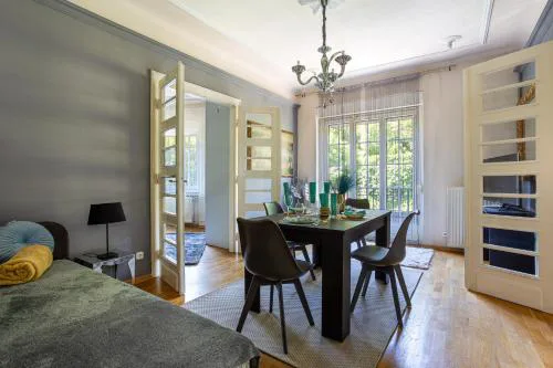 Serpentine Apartments at Buda Castle