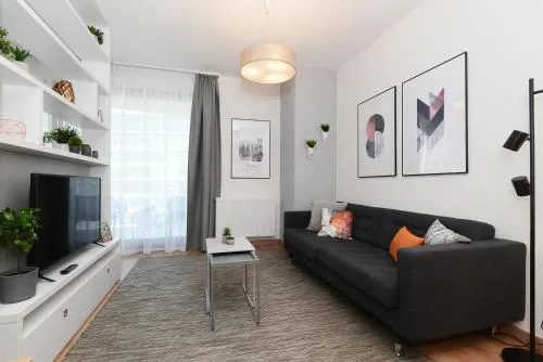Silver Home Apartments
