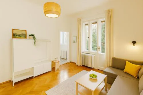 Somogyi apartment with balcony