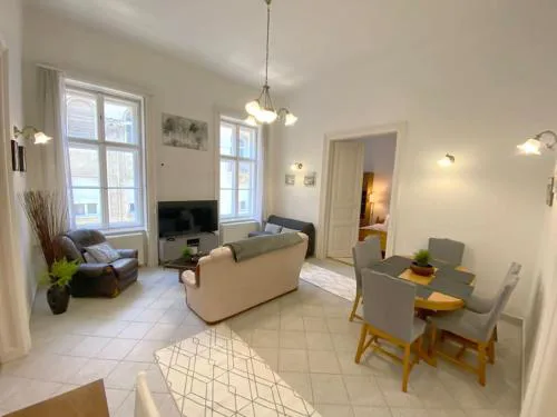 Spacious Andrassy