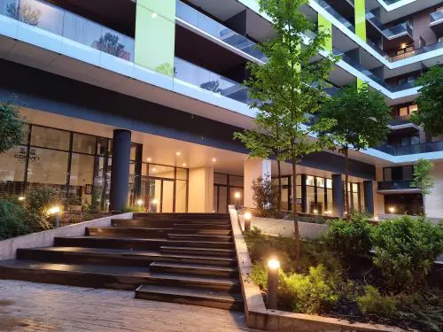 Spirit of Corvin Apartment - Fast airport access 15-20 minutes by taxi