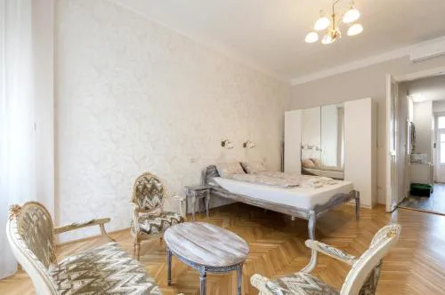 Standard Apartment by Hi5-Classic Home 253