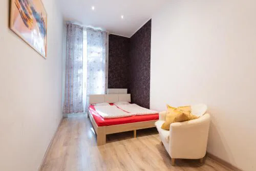 Standard Apartment by Hi5 - West End Center