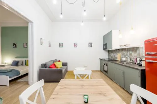 Stylish & central 2BR apartment