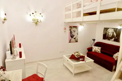 Stylish Vintage Glam Studio Central Budapest