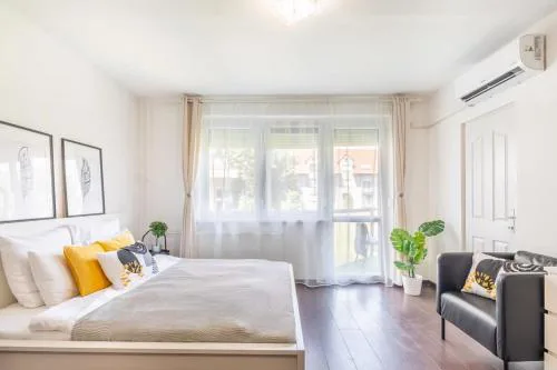 Sunny Balcony - Cute and Cozy