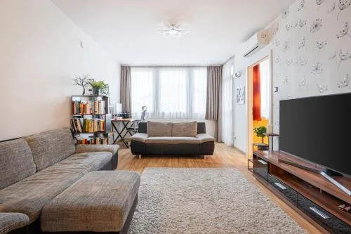 Sunrise Summit Apartment