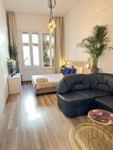 The Nest Inn Budapest -Studio with AC