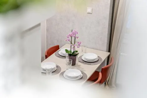 The Simple Flat 2BR