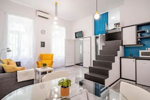 Twin Apartment