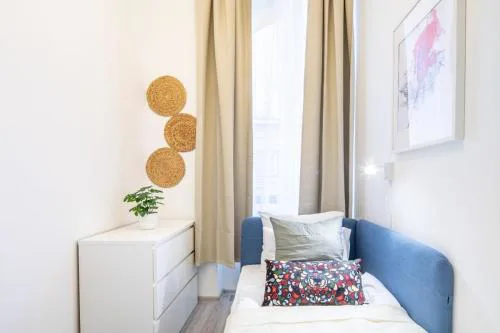 Ultra Central Comfy AirCon Room