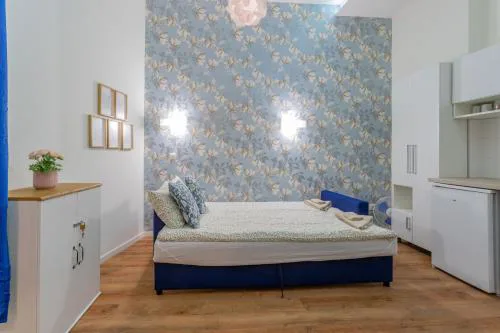 Urban Harmony Studios & Apartment on Akacfa Street