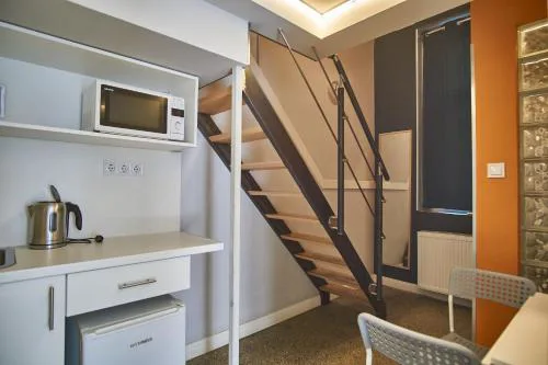 URBN07 - Budget Apartment