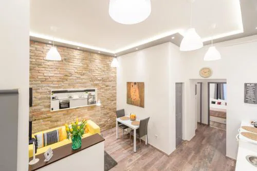 Venus Apartments - Almassy Park