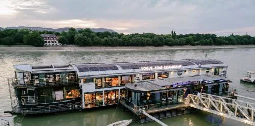 Vogue Boat Apartments