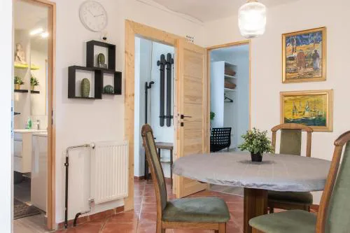 W21 Central Apartment