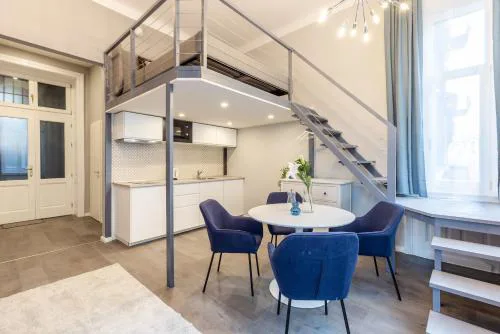 W33 - Prime Location - Comfortable Quality Apartments by BQA