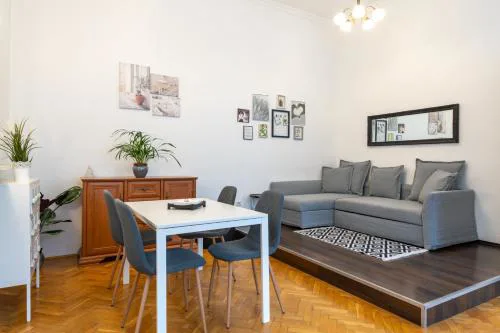 Walnut Tree Apartment