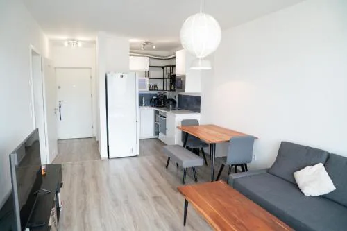 Waterfront City apt Buda Hills Views&Free parking