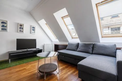 Whistle Living Apartment