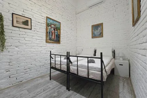 Wolf Apartment with Terrace