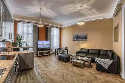 Your Worry Free Apartment Close To Parliament