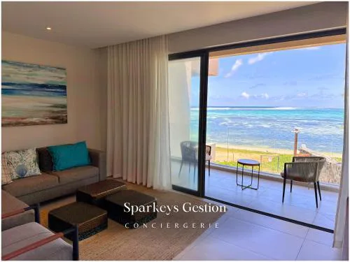 SG21 l Oceanfront Terraces l Appartment
