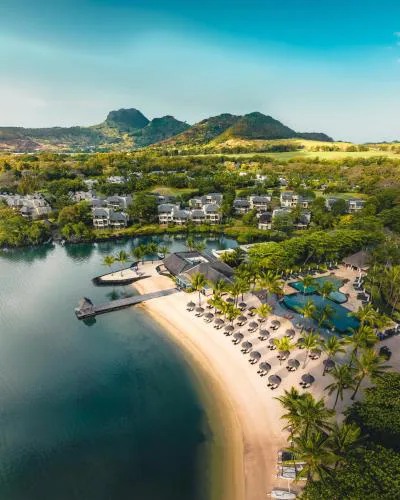 The Bay Club at Anahita
