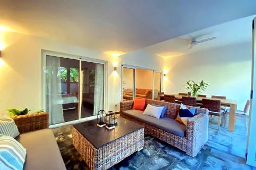 Spacious Two-Bedroom Apartment by the Beach