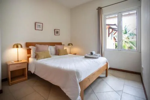 Three-bedroom at Jardin du Cap with shared pool