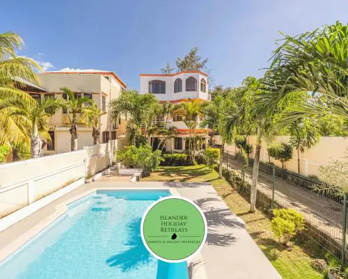Villa Liliane with private pool by IHR