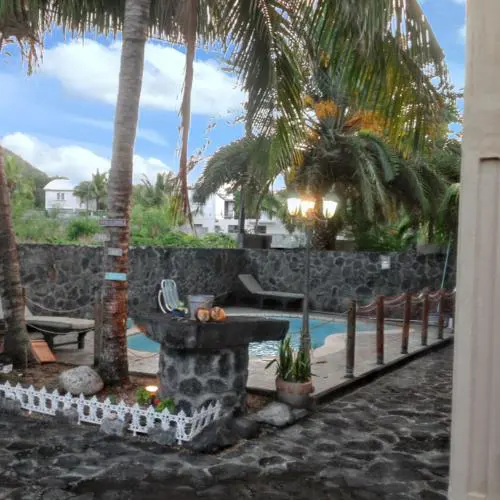 Welcoming villa with sea, mountain, and garden views