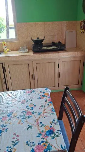Chez Caze Maman