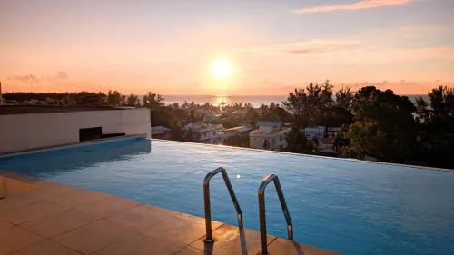 Beach house apartment with pool