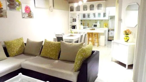 Charming House in Flic en Flac
