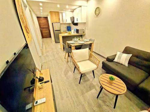 Cozy & fully equipped 3 bedroom apartment, 3mins walk to Flic-en-Flac Beach