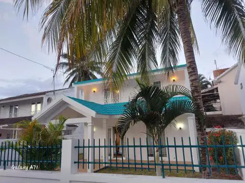 Holiday Home close to the BEACH