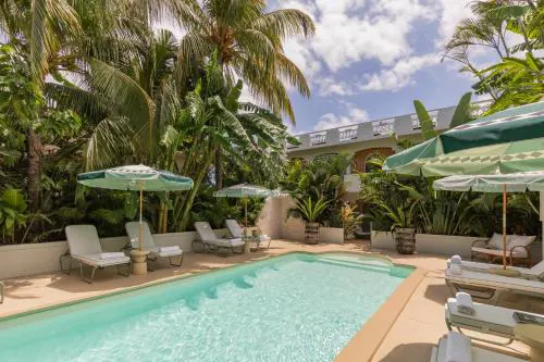 Maison Tropical