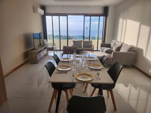 SEAVIEW LUXURY APPARTMENT